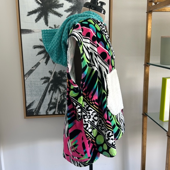 HANDMADE | Beach or Boat Hoodie + Changing Robe, Towel CoverUp - Picture 6 of 7